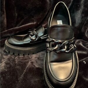 Steve Madden Black Loafers with Chunky Chain